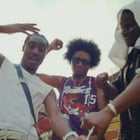 Le groupe français L2B cartonne avec "Pélican" !