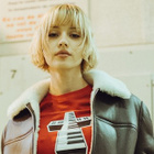 Angèle : le clip événement "What You Want"