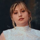 Marine a le "Coeur maladroit" dans son nouveau single