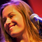 Nina Attal : l'album "Yellow 6/17" bientôt en bacs