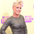 Pink en duo avec Lily Allen : écoutez "True Love"