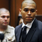 Chris Brown forcé de retourner en rehab