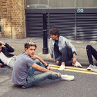 One Direction : la version acoustique de "Happily"