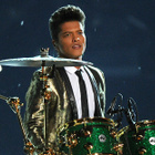 Super Bowl : Bruno Mars répond aux critiques