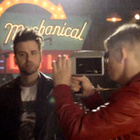 Kings of Leon enchaîne avec "Temple"