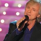 Dave remplacera Natasha St-Pier sur France 3