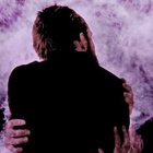 Barcella tout triste dans le clip de "Caroline"