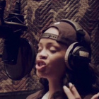 Rihanna en studio : les coulisses de "Bitch..."
