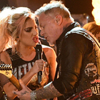 Lady Gaga enflamme les Grammy avec Metallica