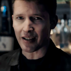 James Blunt est ivre d'amour dans "Bartender"