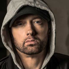 Eminem frappe fort avec "Untouchable"