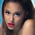Ariana Grande arrête le temps dans "Breathin"