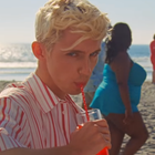 Troye Sivan : un clip sensuel pour "Lucky Strike"