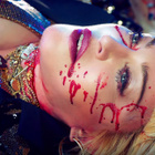 Madonna frappe fort avec le clip "God Control"