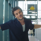 Amir fait "La fête" dans son nouveau clip