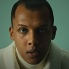 Stromae vit "L'enfer" dans son nouveau clip