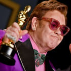 Emmy Awards : Elton John entre dans l'histoire