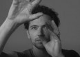 Raphaël : le clip "Maquillage bleu"