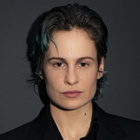 Christine and the Queens et Cerrone dévoilent "Catching Feelings"