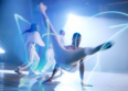 Clean Bandit fait du breakdance dans "Stronger"