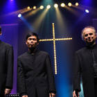 Les Prêtres vont sortir un DVD live en avril