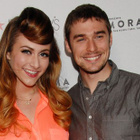 Karmin et Lucie Azard chantent "Brokenhearted"