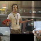 Mika célèbre la vie dans le clip "Live Your Life"