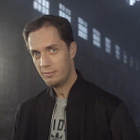 Grand Corps Malade dans le clip "Funambule"