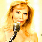 Amanda Lear : le single "Suspicious Minds"