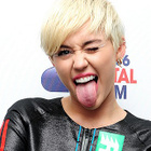 Miley Cyrus : 1.000$ pour toucher ses seins !