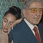 Lady Gaga chante "I Can't Give You Anything..."