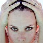 Oh Land revient avec "Head Up High"