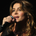 Julie Zenatti offre un cadeau à ses fans