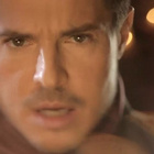 Vincent Niclo meurt dans le clip "Divino"