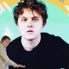 Lewis Capaldi enchante Paris