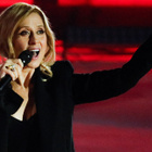 Lara Fabian reporte ses concerts français