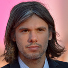 Orelsan met aux enchères ses disques d'or