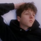 Powfu cartonne avec son tube "Death Bed"