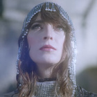 Fishbach remonte le temps dans "Presque beau"