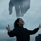 Luv Resval se réincarne en "Jeune Vador"