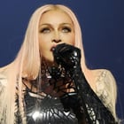 Madonna en retard à ses concerts ? Elle riposte !