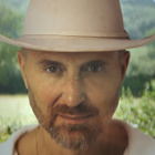Clean Bandit, Anne-Marie et David Guetta : le clip