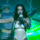 VMA : Katy Perry met le feu avec un medley XXL
