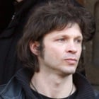 Bertrand Cantat "ne sort plus de chez lui"