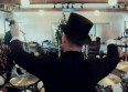 The Hives en rang pour le clip "Go Right Ahead"