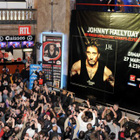 Tops : Johnny Hallyday impose "Jamais seul"