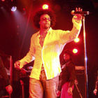 Shaggy reprend "Girls Just Wanna Have Fun"