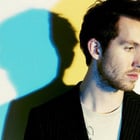 Radios/TV : Calvin Harris confirme, Leslie grimpe