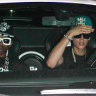 Justin Bieber renverse un paparazzi