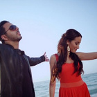 Kenza Farah collabore avec Pitbull